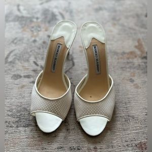 Manolo Blahnik White Heels size 37.5